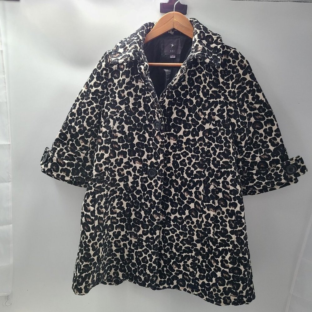 Women's Forever 21‎ Jacket Sz Small Leopard Animal Print Textured 3/4 Sleeve